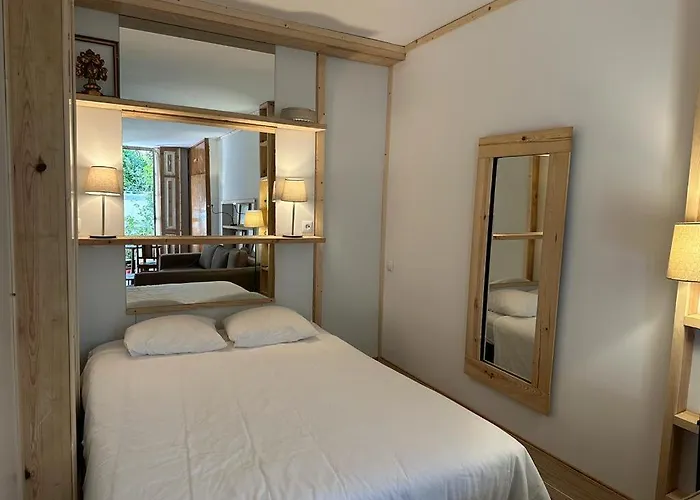 דירה Charming In The Center - With Terrace *